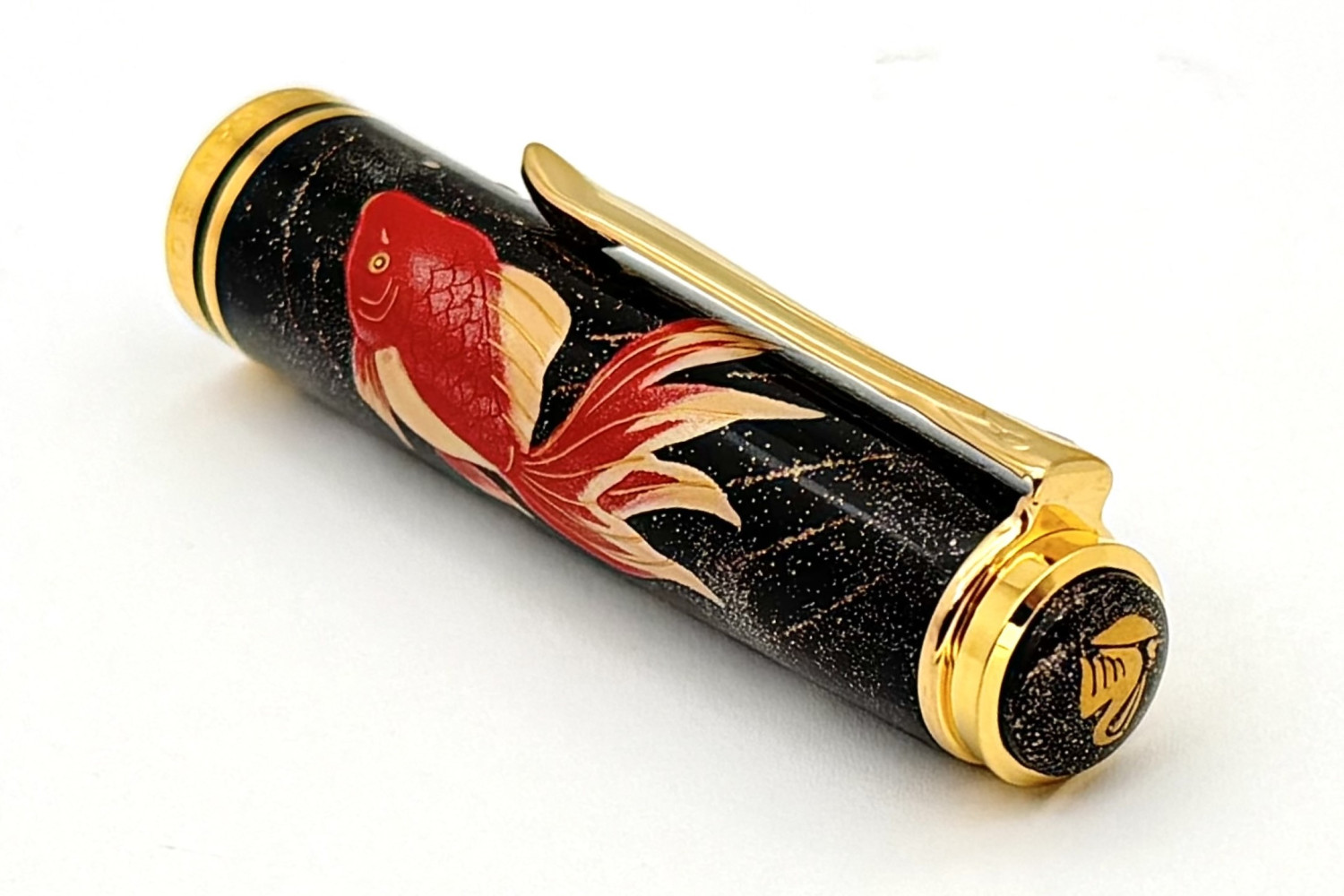 PelikanLESouveranMakieM1000GoldfishFP_N